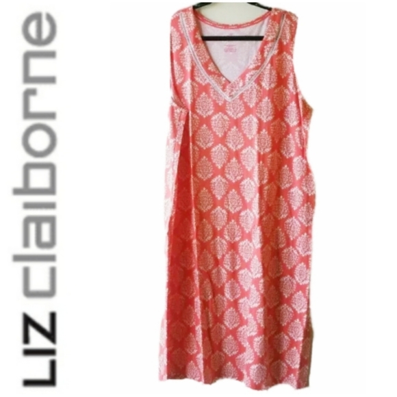 Liz Claiborne Other - LIZ CLAIBORNE SLEEPING GOWN - PINK